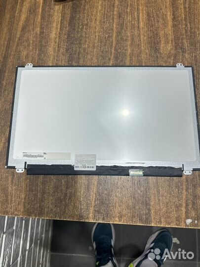 Матрица 15.6 slim 30 pin глянец