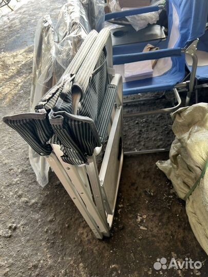 Складное кресло со столиком