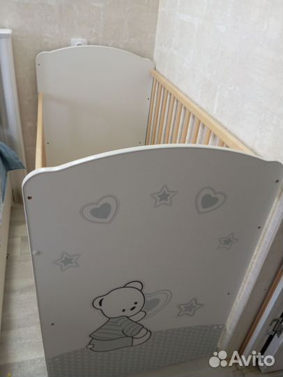 Детская кроватка