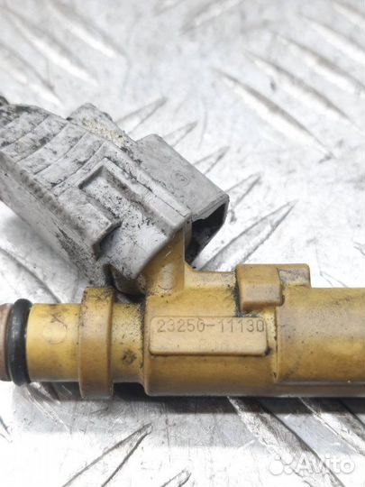 Форсунка Toyota Corolla 1.4 4EFE 2001