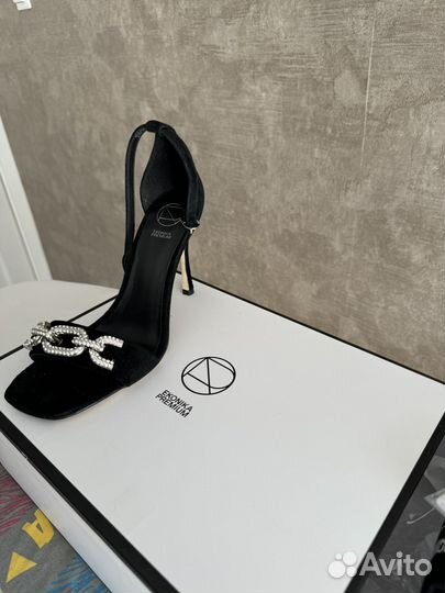 Босоножки женские 36 размер