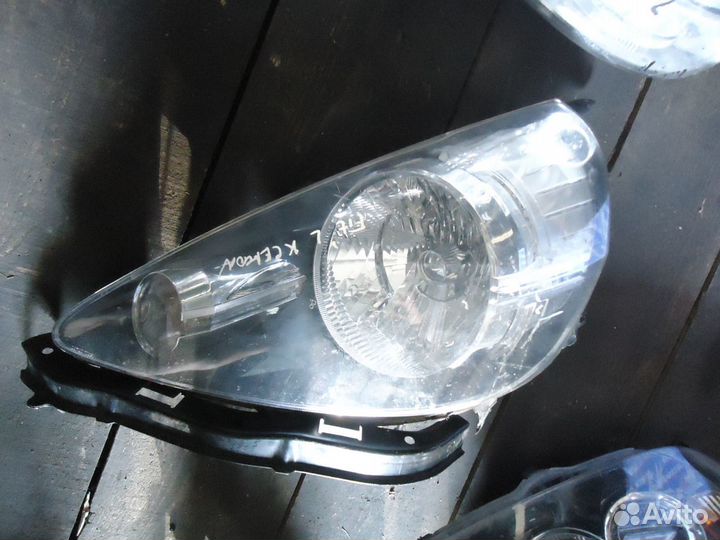 Фара honda fit левая