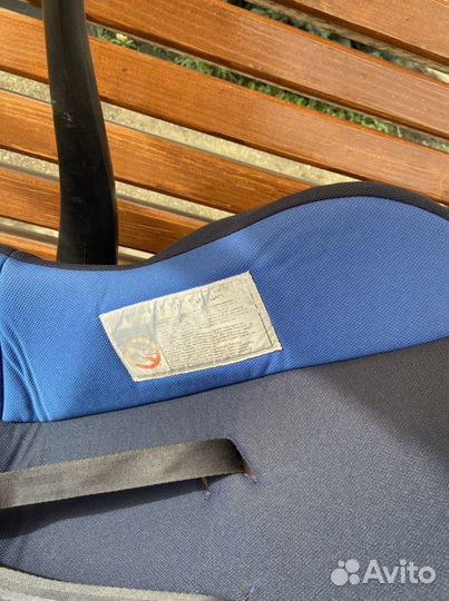 Автомобильное кресло