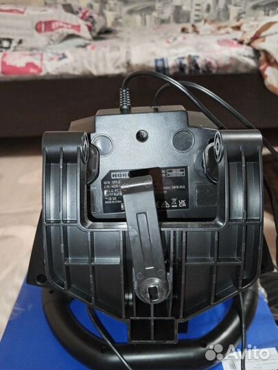 Игровой руль с педалями