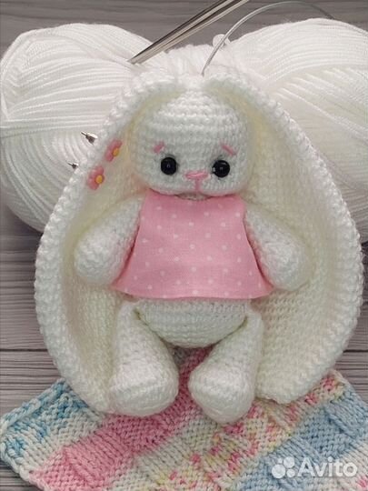 Вязаный заяц