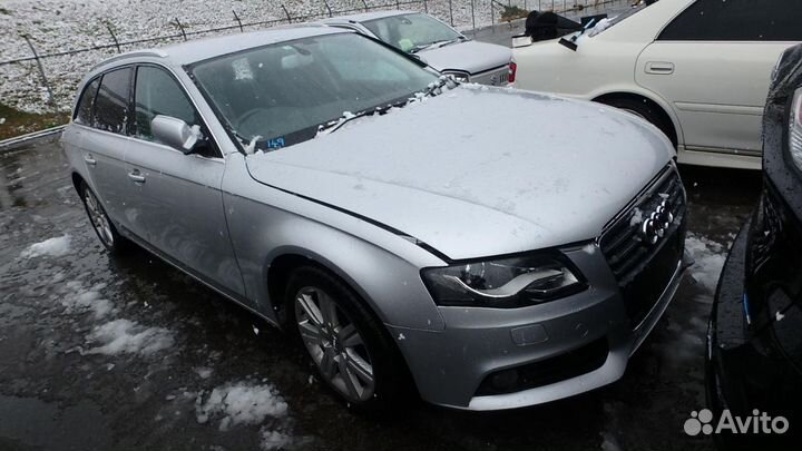 Audi A4B8 продается по запчастям