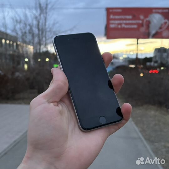 iPhone 6S, 32 ГБ