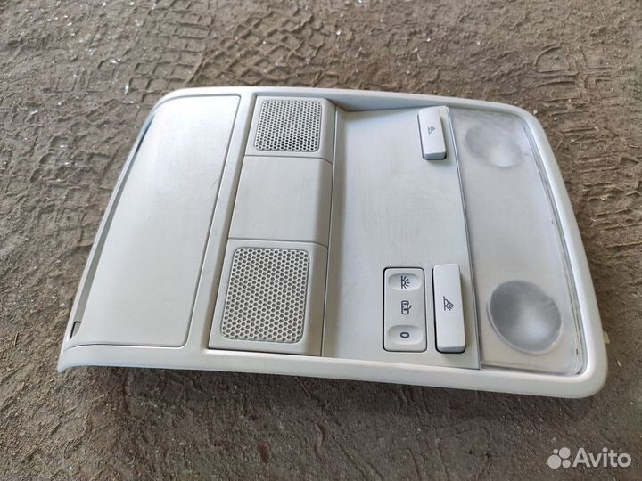 Плафон салона центральный Volkswagen Golf 6