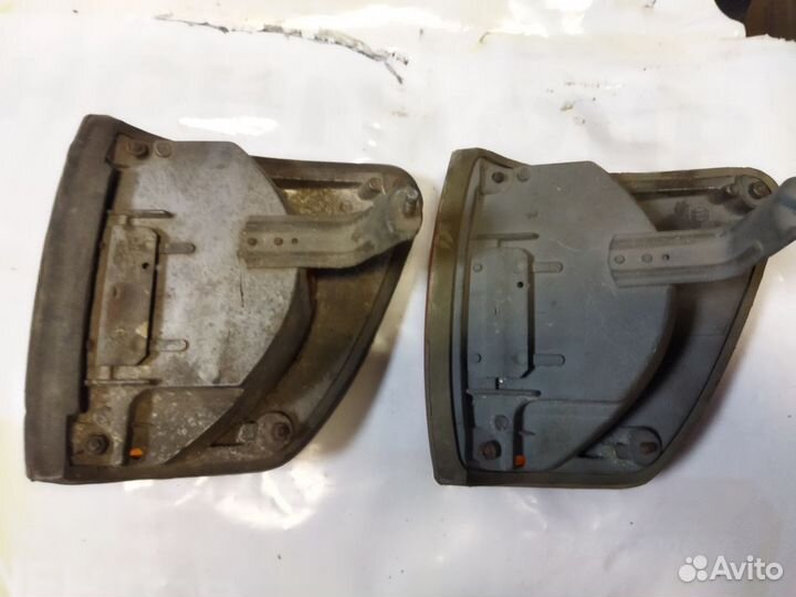 Поворотник mercedes