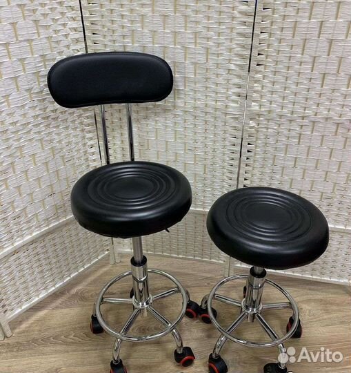 Стул косметолога