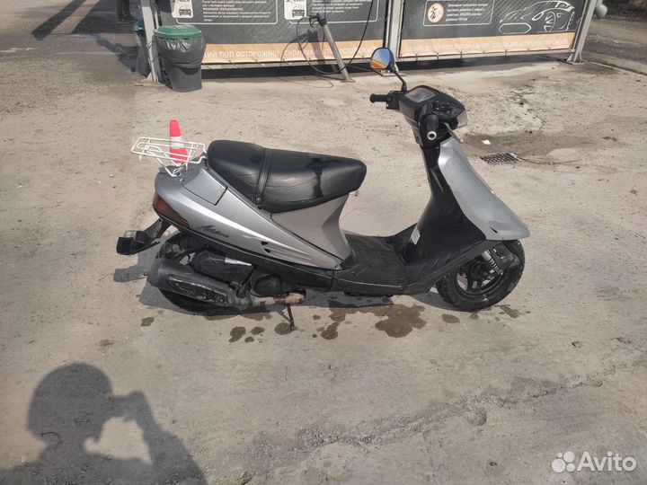 Suzuki address v100