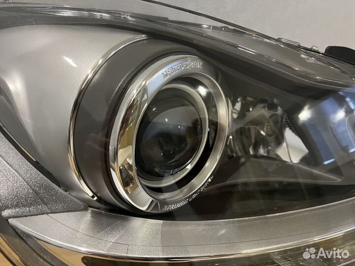 Правая фара Mercedes w204 рестайлинг всборе