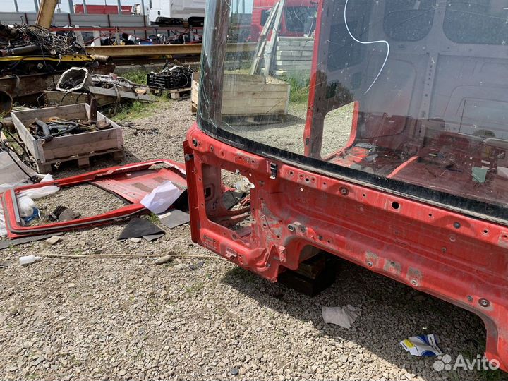 Четверть кабины передняя правая часть Renault T