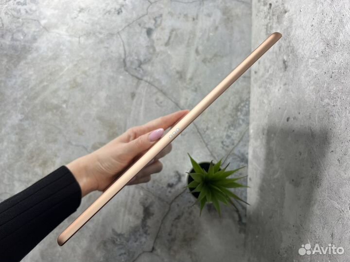 iPad (7-го поколения) 32gb WiFi+Cell Gold
