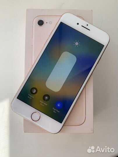 iPhone 8, 64 ГБ