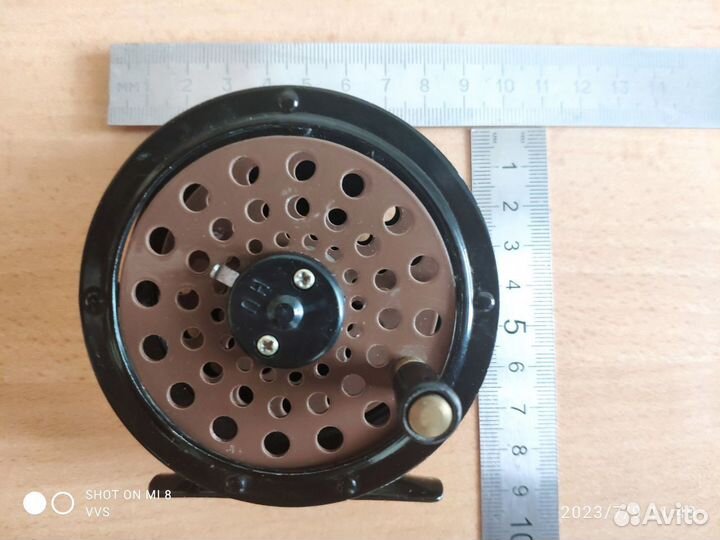 Катушка рыболовная