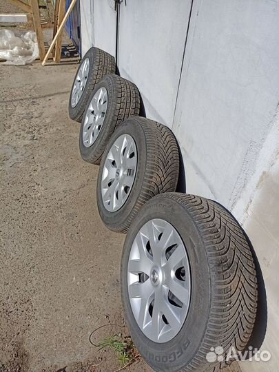 Колеса зимние 215/65 R16