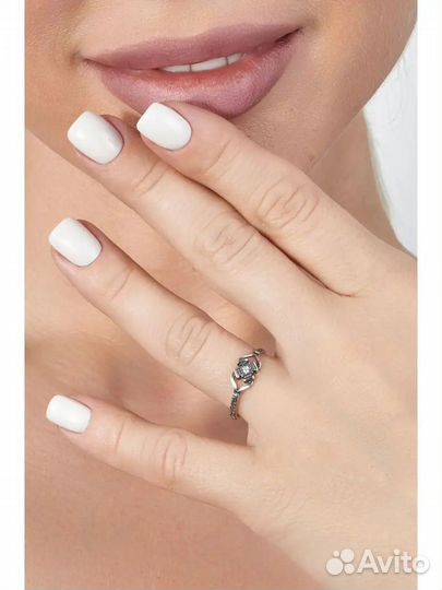 Серебряное кольцо женское