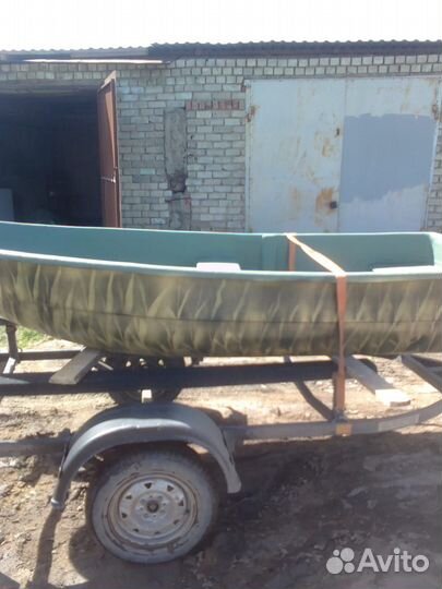 Стеклопластиковая лодка