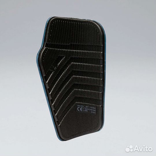 Щитки взрослые 540 traxium размер L голубые Kipsta