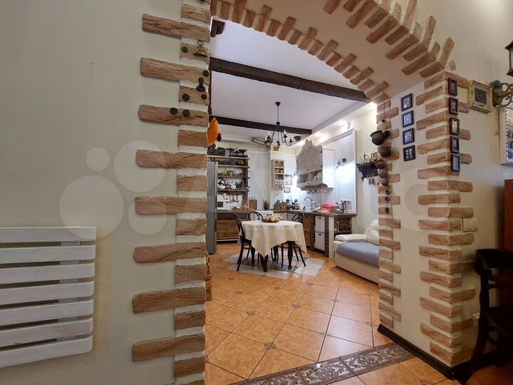 2-к. квартира, 73 м², 1/4 эт.