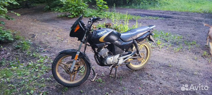 Японский мотоцикл Yamaha ybr 125