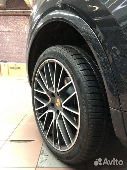 Pirelli Scorpion Winter 305/35 R21 и 275/40 R21