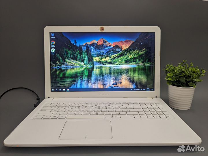 Мощный ноутбук Asus i3-4005/6gb/hdd500/nv 920m