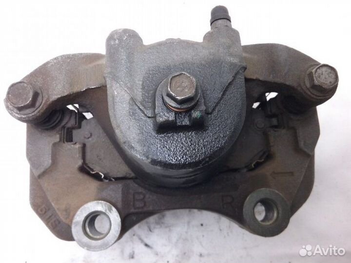 Суппорт передний правый Nissan Primera TP12