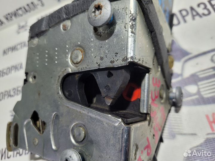 Замок двери задний bmw e39