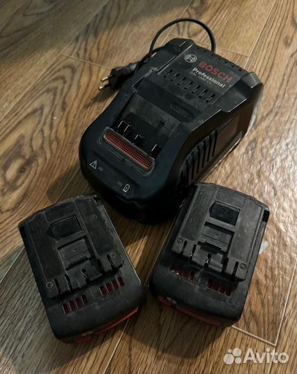 Зарядное устройство Bosch GAL 1880 CV