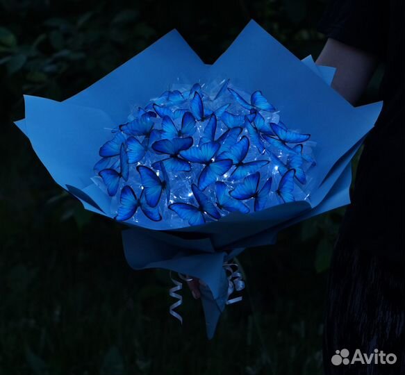 Букет из бабочек с гипсофилами