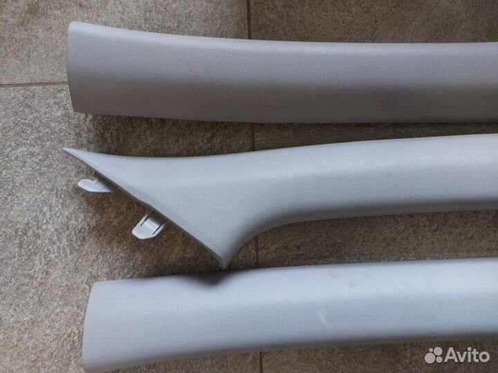 Накладка стойки лобового стекла Hyundai Solaris