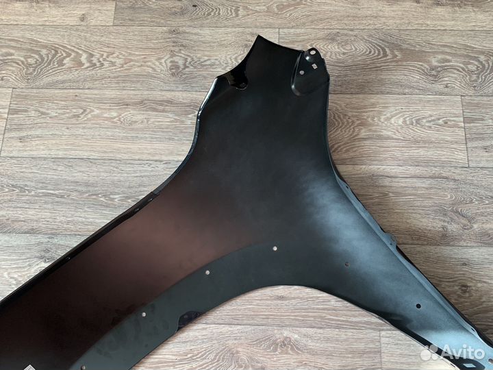 Крыло переднее правое Toyota Rav 4