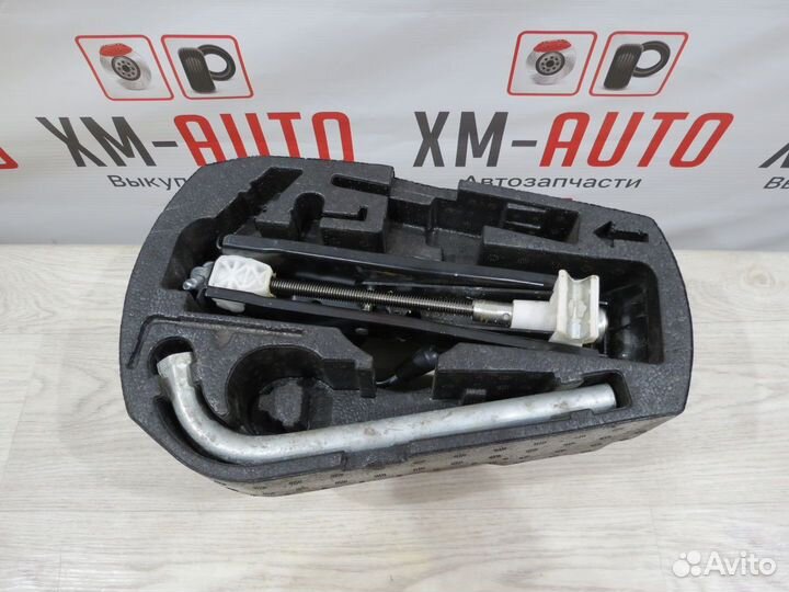 Ящик для инструментов Volkswagen Polo