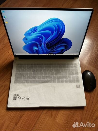 Ноутбук Honor MagicBook X16 Plus 2024