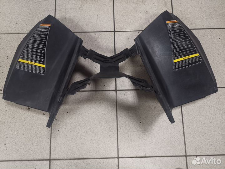 Пластик вокруг бака Arctic Cat xf800