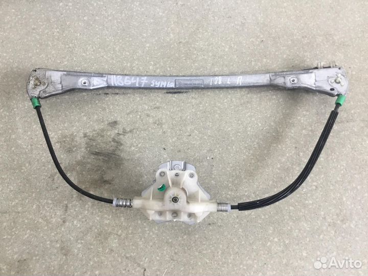 Стеклоподъемник электр. передний правый Renault Cl