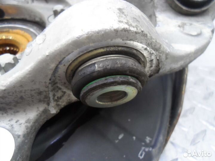 Ступица задняя левая Mercedes C-klasse W204