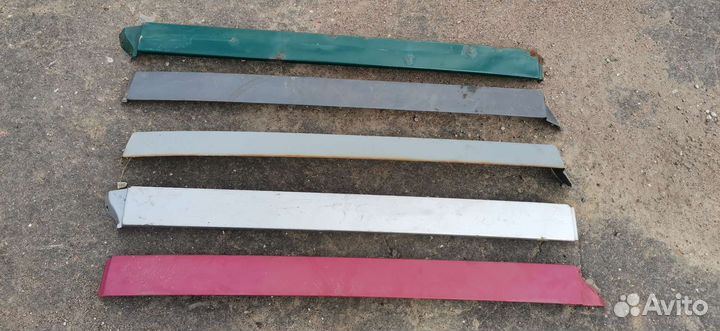 Накладка правая сдвижной двери Mercedes Vito W638