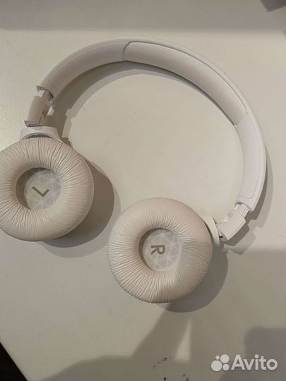 Беспроводные наушники jbl