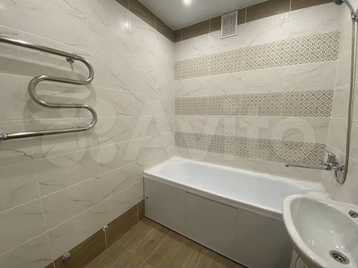 2-к. квартира, 66 м², 3/10 эт.