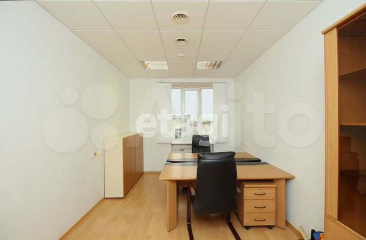 Продам офисное помещение, 2395.7 м²