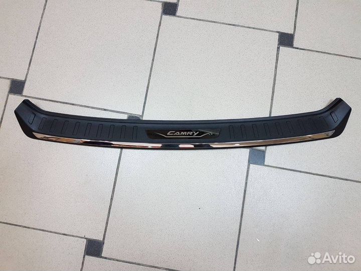 Toyota Camry 55 Накладка на задний бампер Y7DW9