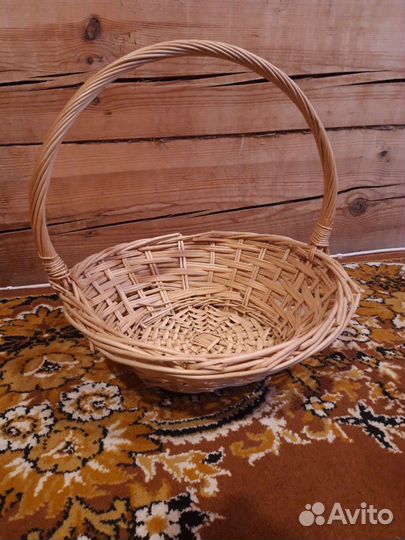Корзина плетеная