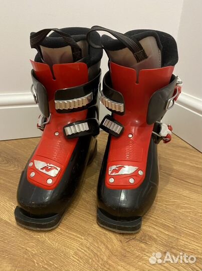 Горнолыжные ботинки размер 35-36
