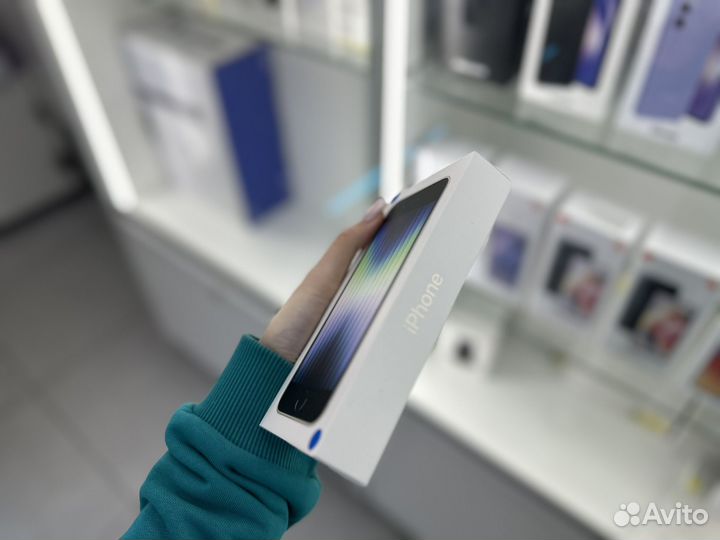 iPhone SE (2022), 128 ГБ