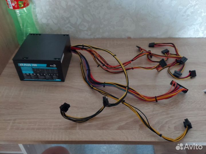 Блок питания aerocool 700w