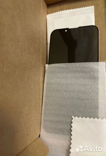 Чехол и защитное стекло на iPhone 13 mini