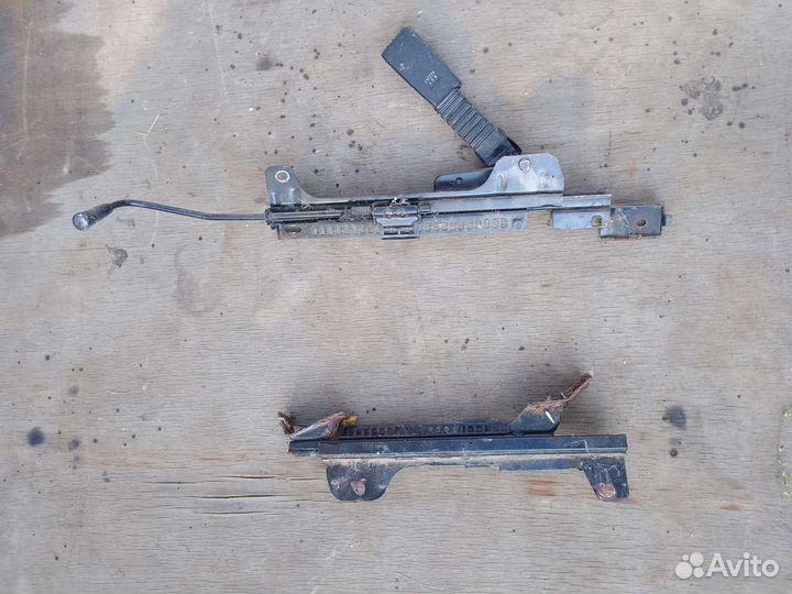 Салазки передних сидений Daewoo Nexia